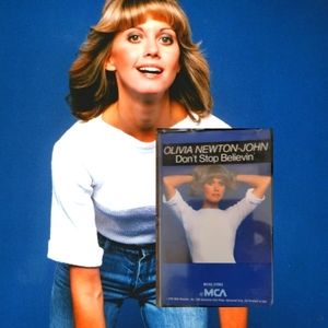 Olivia Newton- John: Don't Stop Believin  Cassette Tape MCA 1976